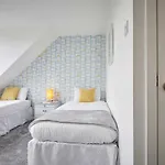 Host & Stay - Oasis Cottage